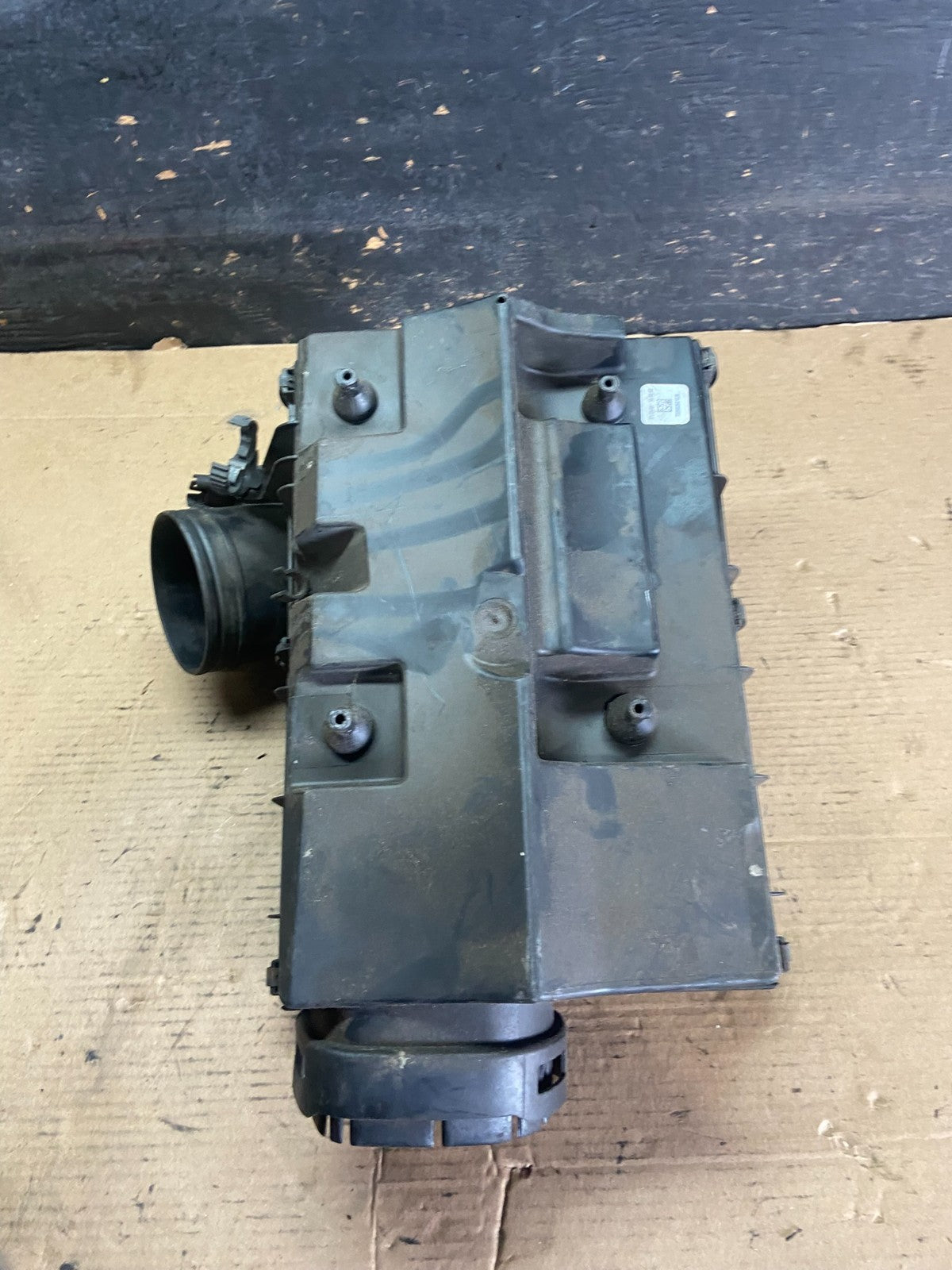 2007 to 2010 BMW X5 Air Intake Cleaner Filter Housing Box OEM R2086 DG5