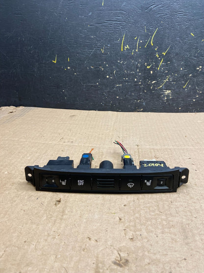 2006 - 2012 Kia Sedona Entourage Front Heated Seat Switch ESC OFF z0104 DG0