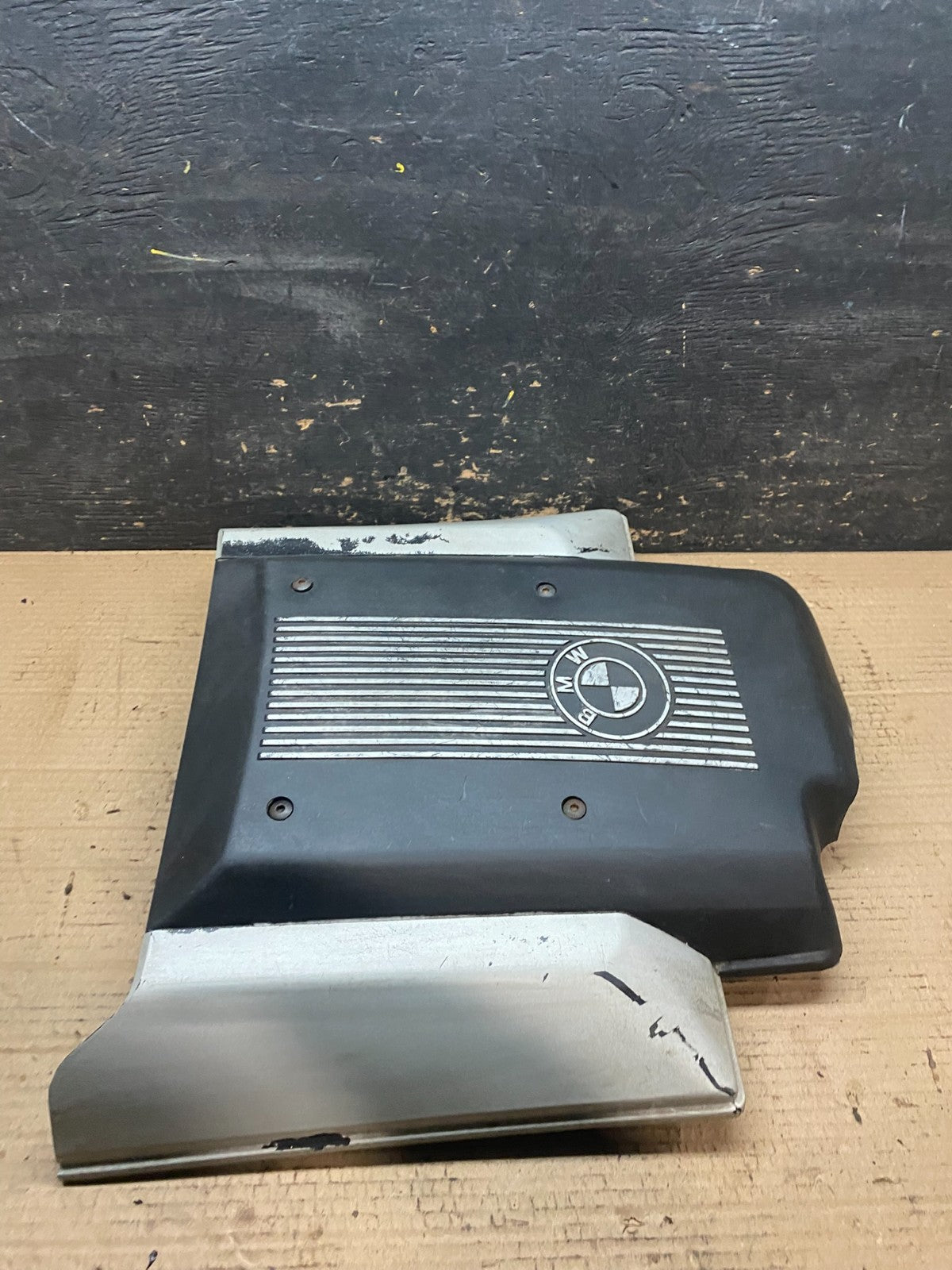 2003 BMW X5 V8 Engine Motor Top Cover Trim u8020 DG3
