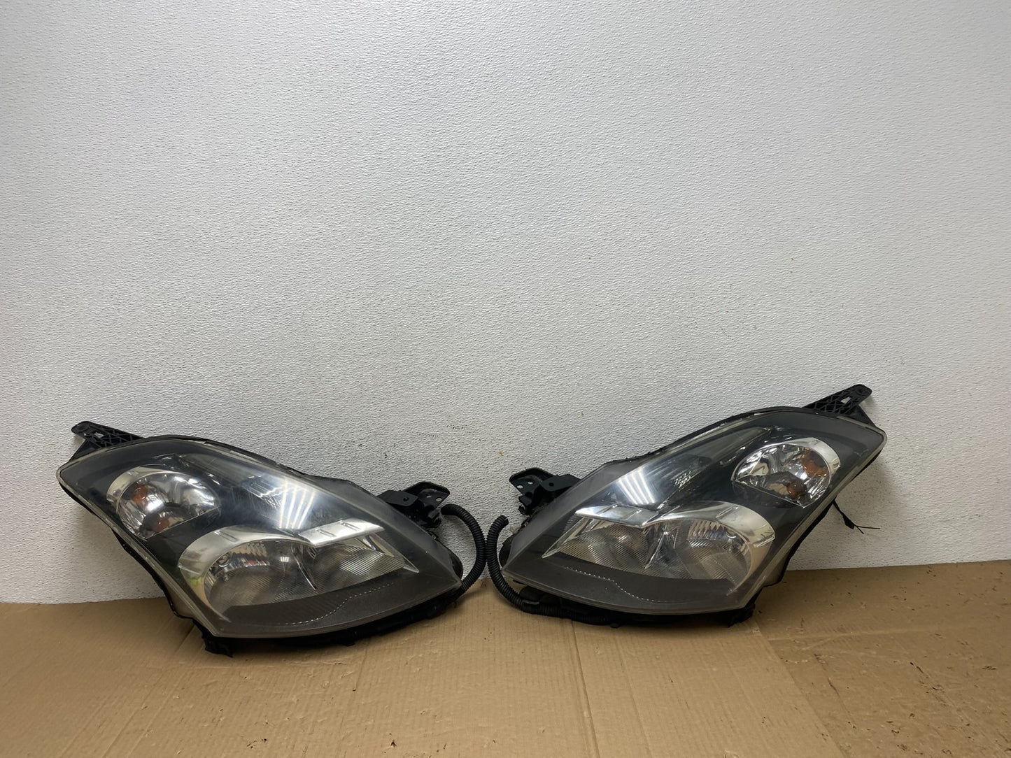 Sedan 2007 2008 2009 Nissan Altima Left+Right Set Headlights AE8945 DW0
