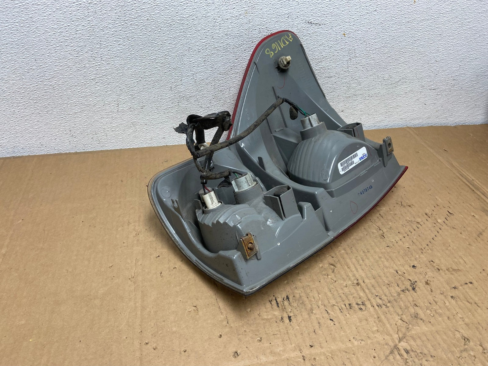2007 to 2013 Toyota Tundra Right Passenger RH Tail Light AD1168 LK4