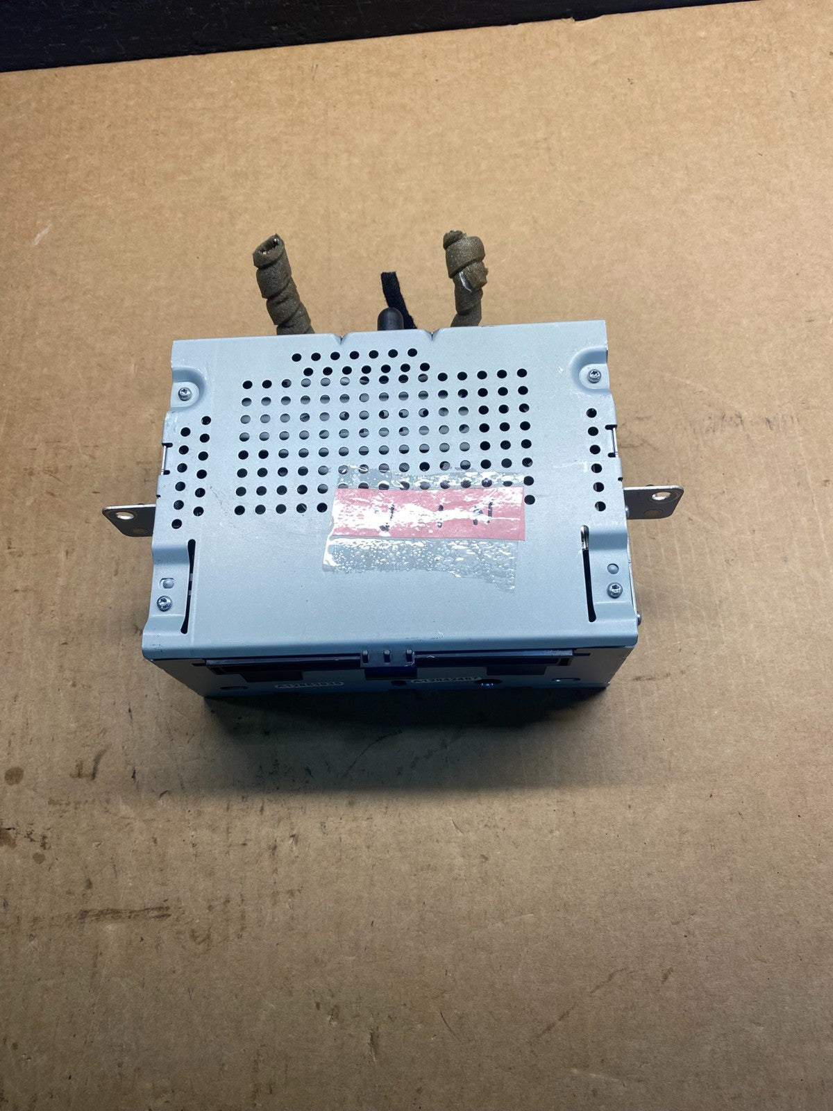 2013 - 2016 Ford C-Max Single CD Player Media AM FM Radio Receiver AC6923 DG3
