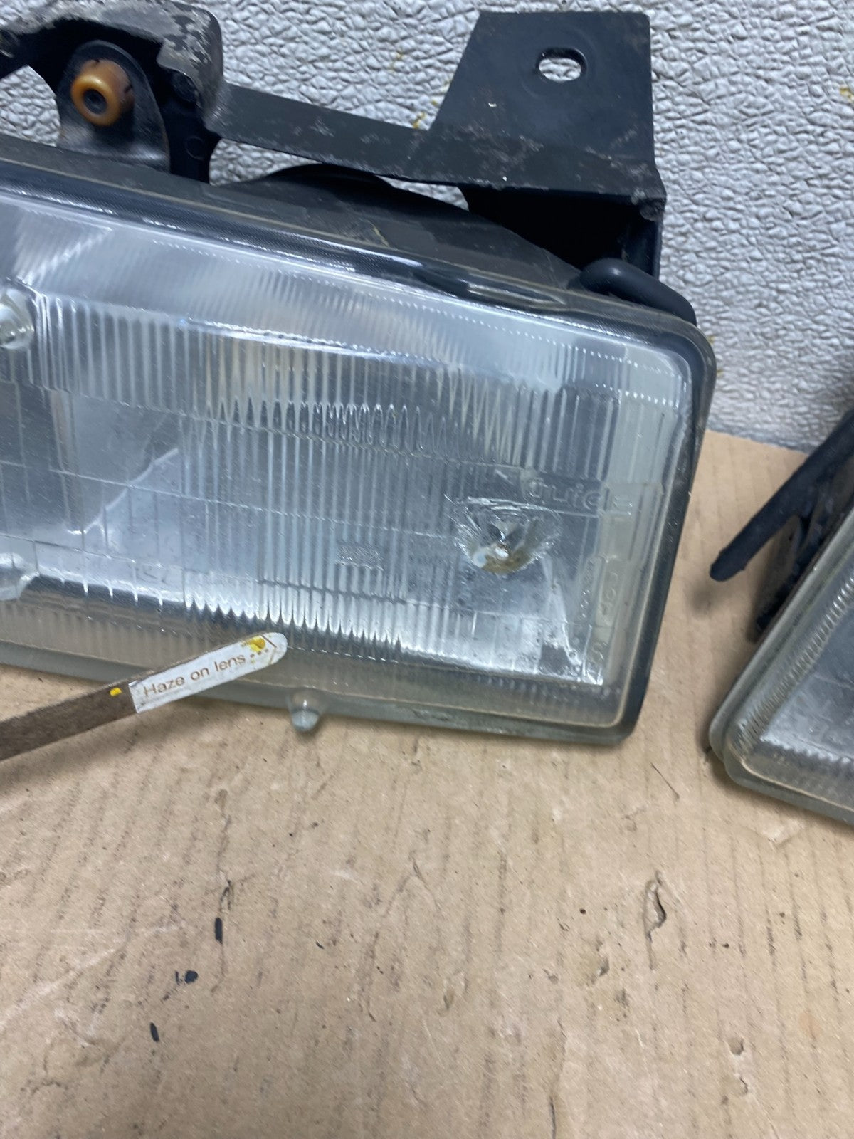 1989 to 1993 Pontiac Trans Sport Left+Right Set Headlight U2643 PS4