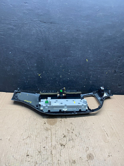 2005 to 2010 Honda Odyssey  Radio Climate Control Dash Trim Bezel Oem p1714 DG5