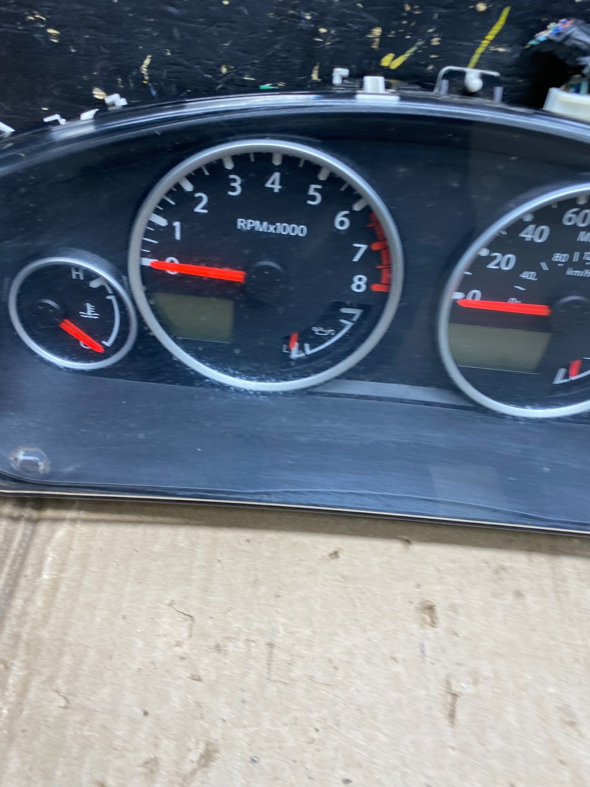 2005 Nissan Pathfinder Speedometer Cluster Gauge OEM X5984 DG1