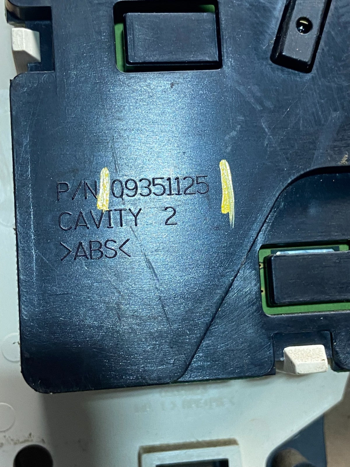 2001 to 2002 Chevrolet Express Speedometer Cluster Gauge OEM  P3432 DG6