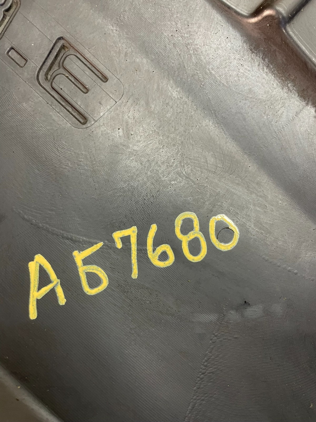 2011 to 2019 Dodge Journey 3.6L Engine Cover Shield AG7680 DG5