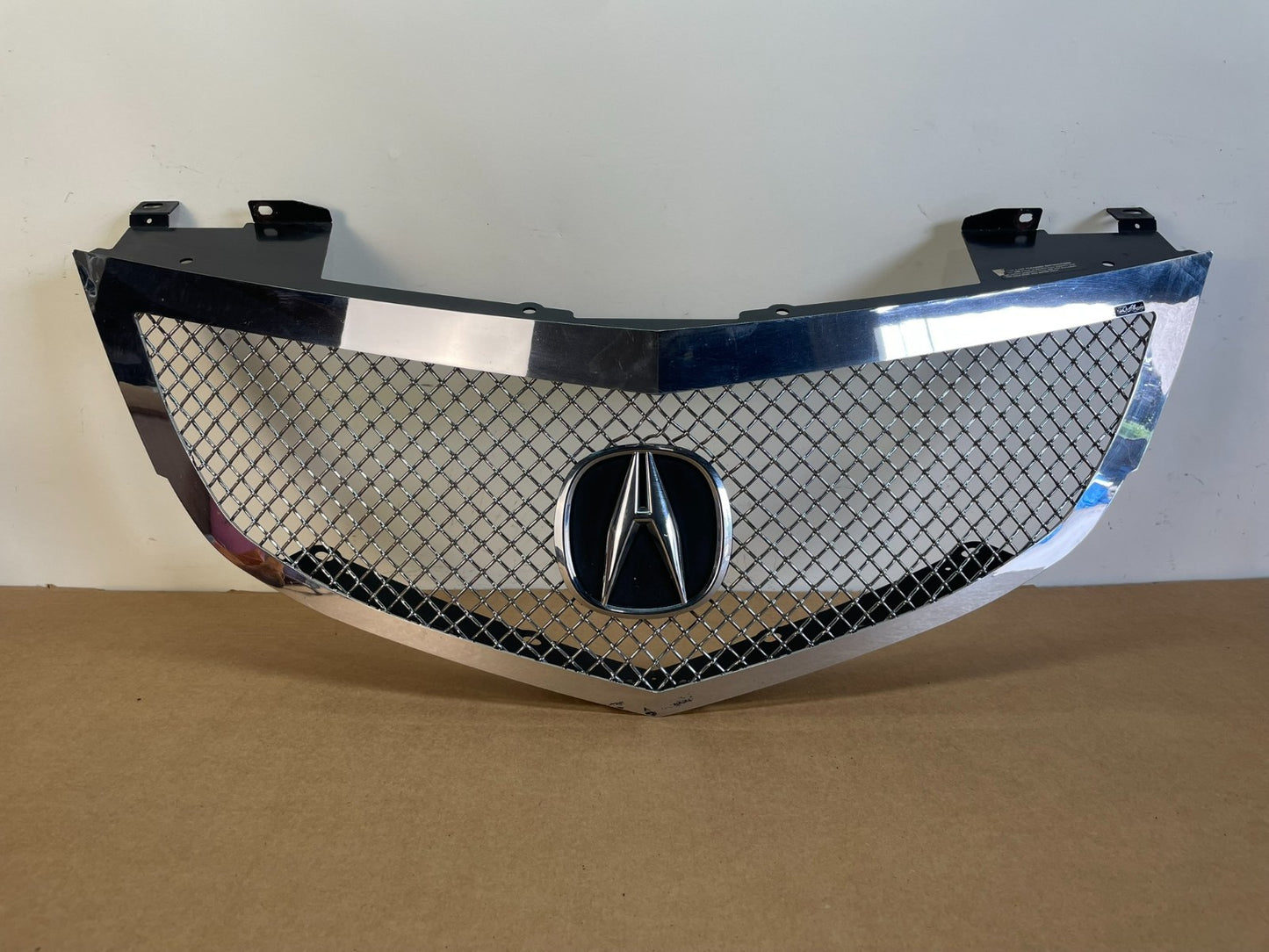 2010 to 2013 Acura MDX Front Upper Grill Grille Emblem AF85350