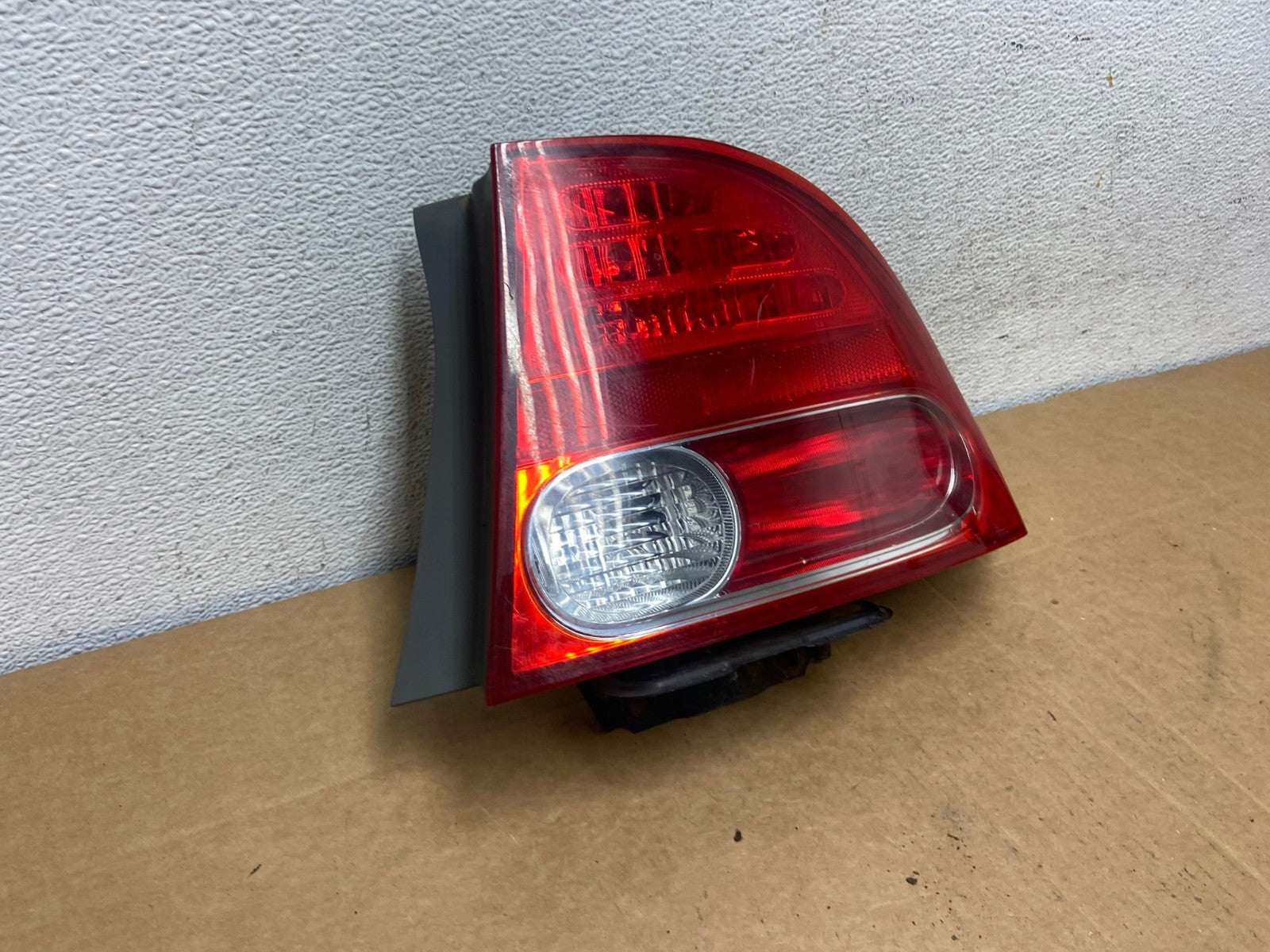 2006 2007 2008 Honda Civic Right Passenger Rh Side Tail Light AD5347 LK2