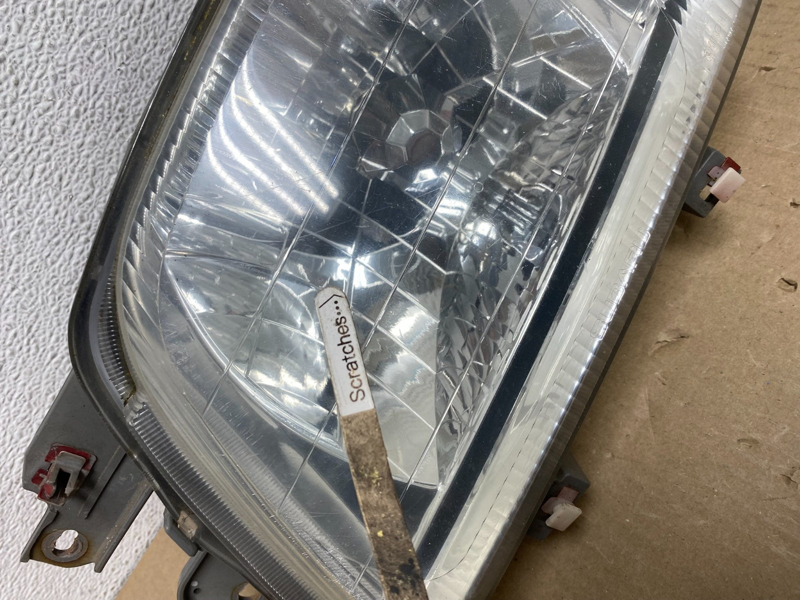 2001 to 2002 Subaru Forester Left+Right Halogen Headlights AE9488 DW3