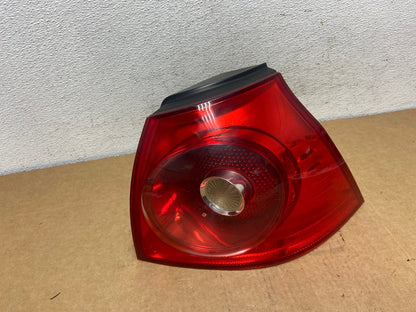 2006 2007 2008 Volkswagen Golf MK5 5 Right Passenger Tail Light AD5380 LK0