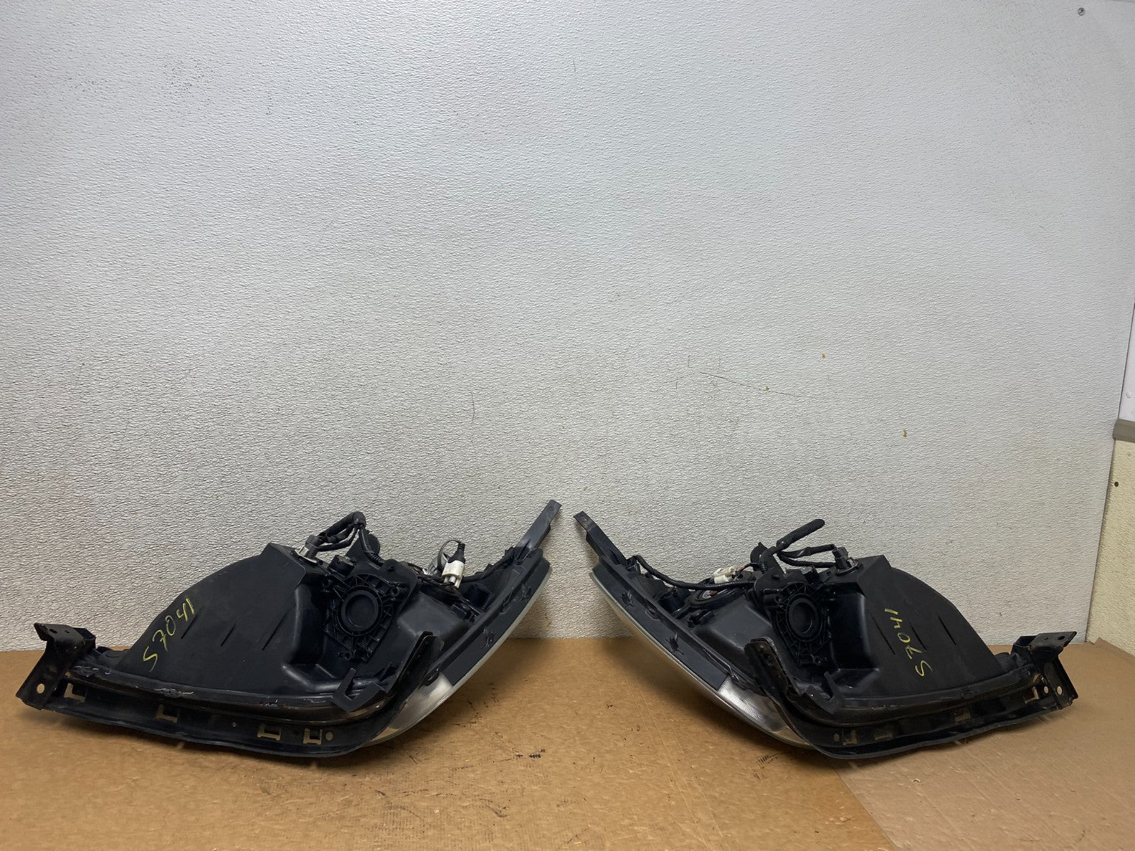 2005 2006 2007 Honda Odyssey Left+Right Set Halogen Headlights S7041 DW9