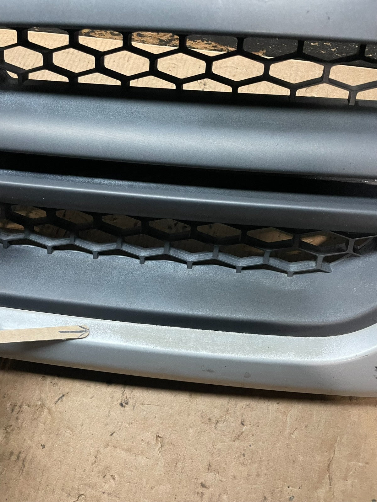 2003 2004 2005 Honda Pilot Front Upper Grill Grille Oem Z8093 DG5