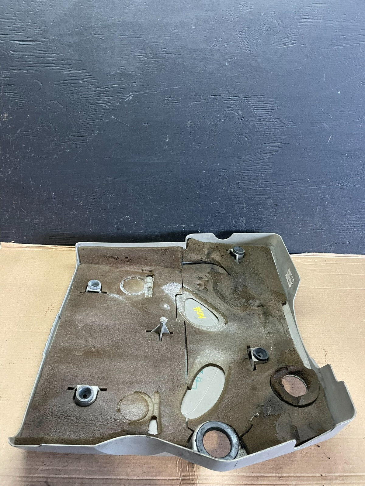 2004 to 2007  Cadillac CTS 3.6L Plastic Engine Cover Shield E4005 PS7