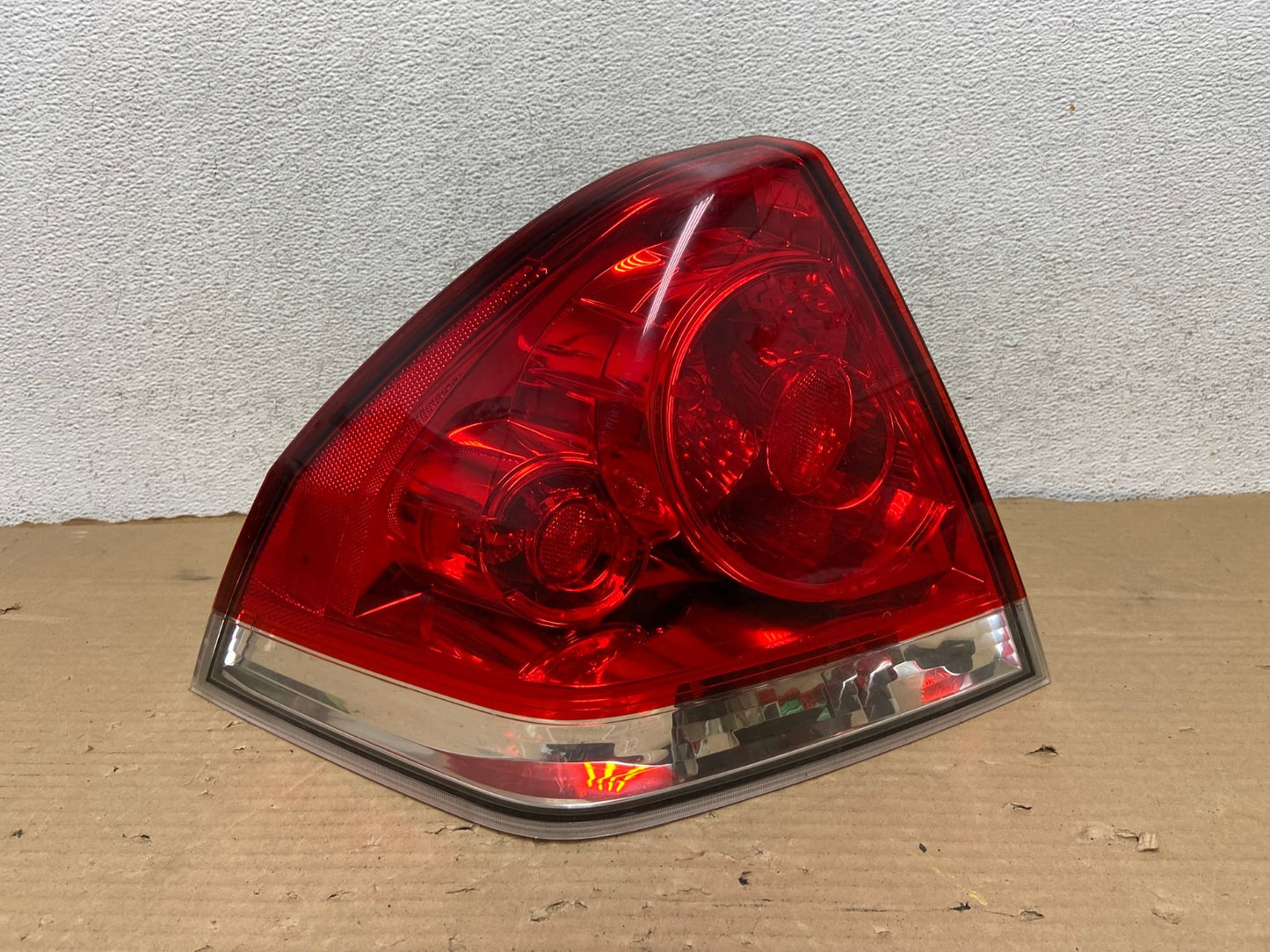 2006 to 2012 Chevrolet Impala Left Driver Lh Side Tail Light AG8193 LK0
