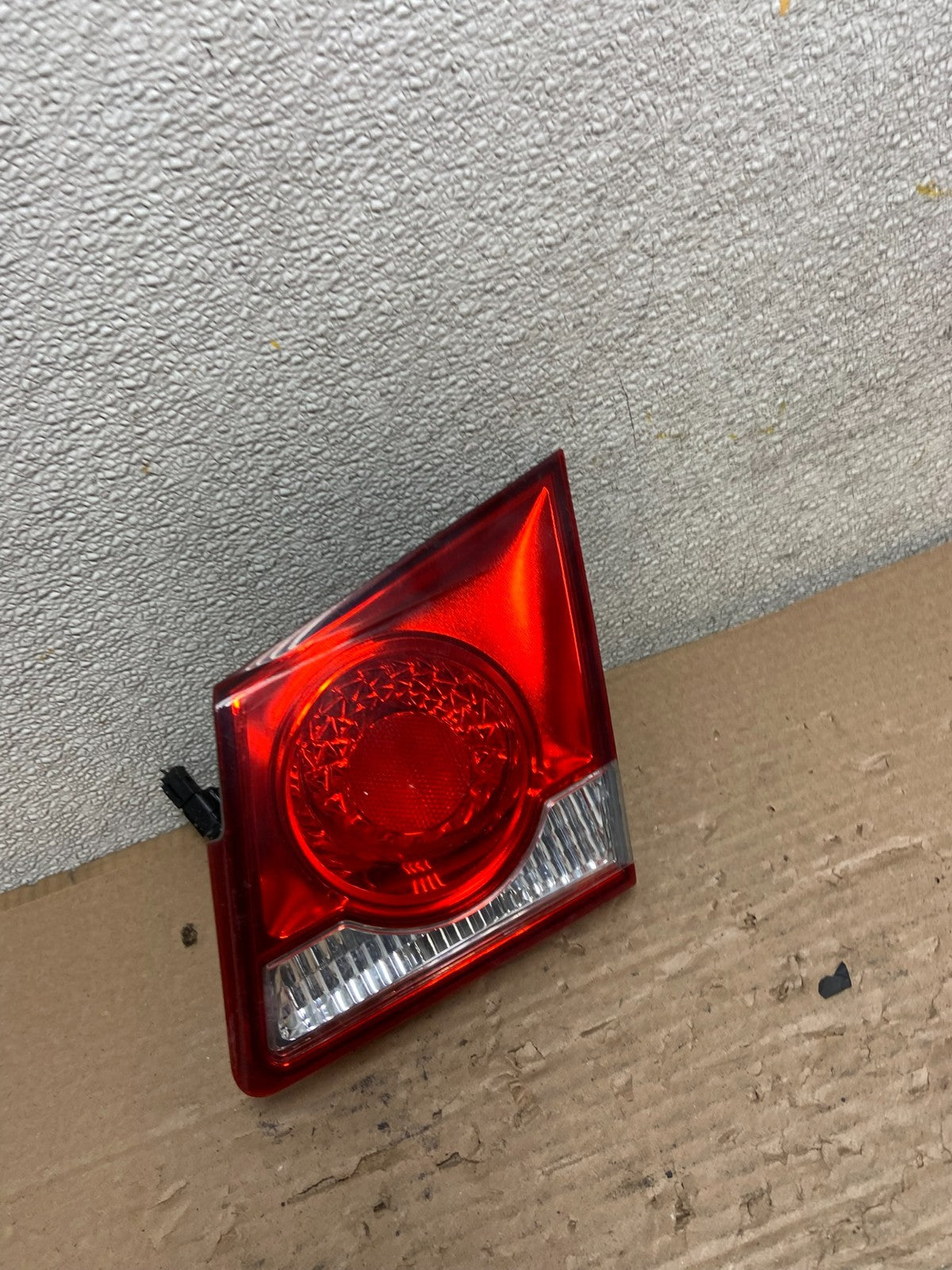2011 to 2015 Chevrolet Cruze Right Passneger Side Inner Tail Light AB1230 LK2