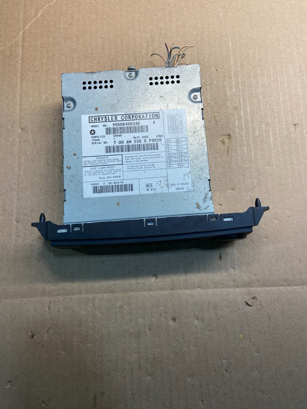 2008 to 2012 Chrysler Town Country DVD Player Receiver OEM Z0544 DG3