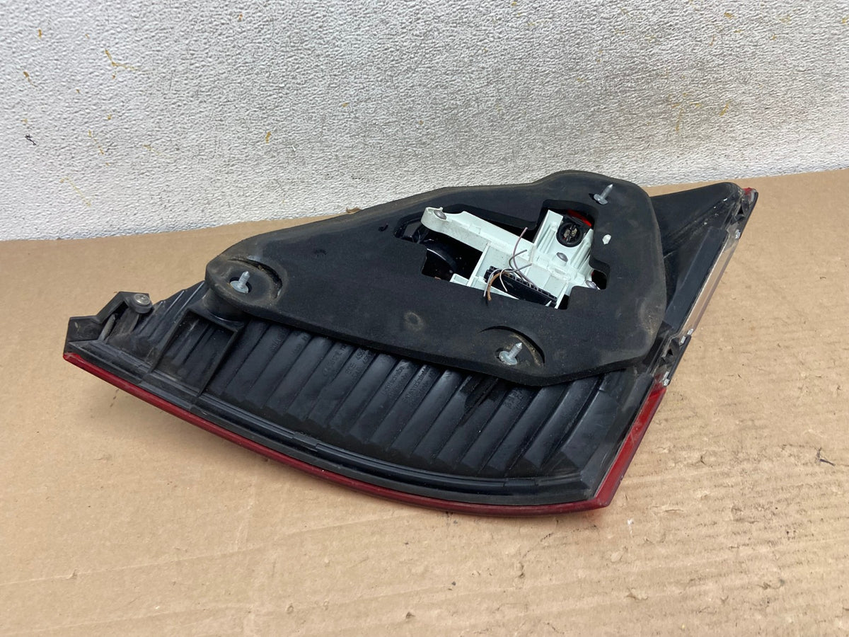 2007 - 2009 Mercedes-Benz S-Class Tail Light Left Driver LH Side AE7341 LK5