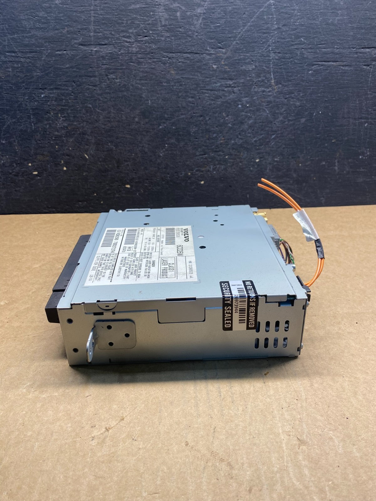 2007 to 2013 Volvo XC90 Radio AM FM Receiver MP3 CD Player AG7360 DG1