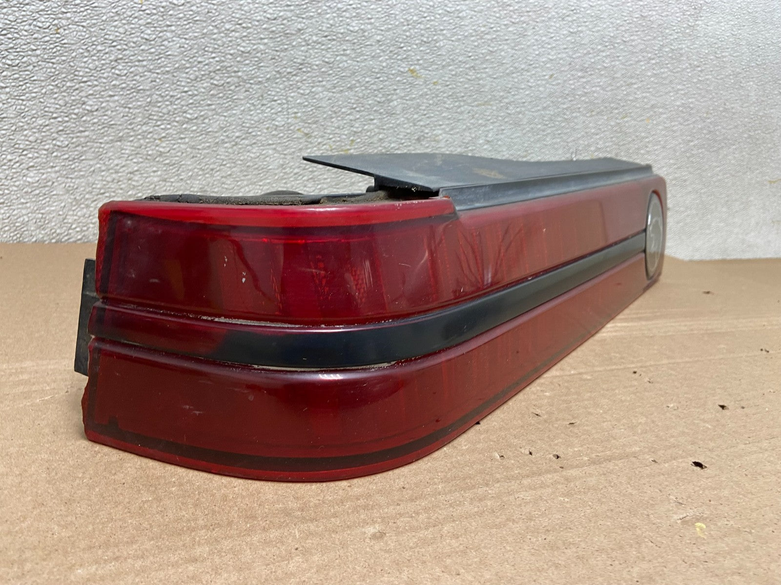 1987 Mercury Cougar Left Driver LH Tail Light AB0985 LK2