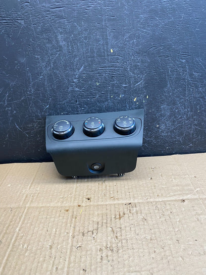 2011-2014 Chrysler 200 Heater AC Climate Switch Temperature Control ac9547 DG0