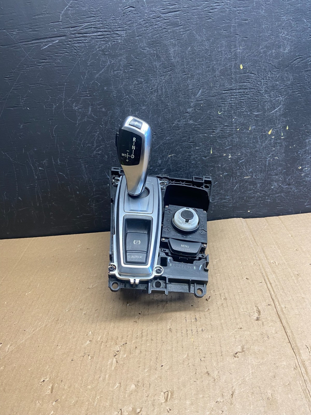 2007 to 2013 BMW X5 E70 Shift Shifter Selector Gear W/ Bezel AE3832 DG0