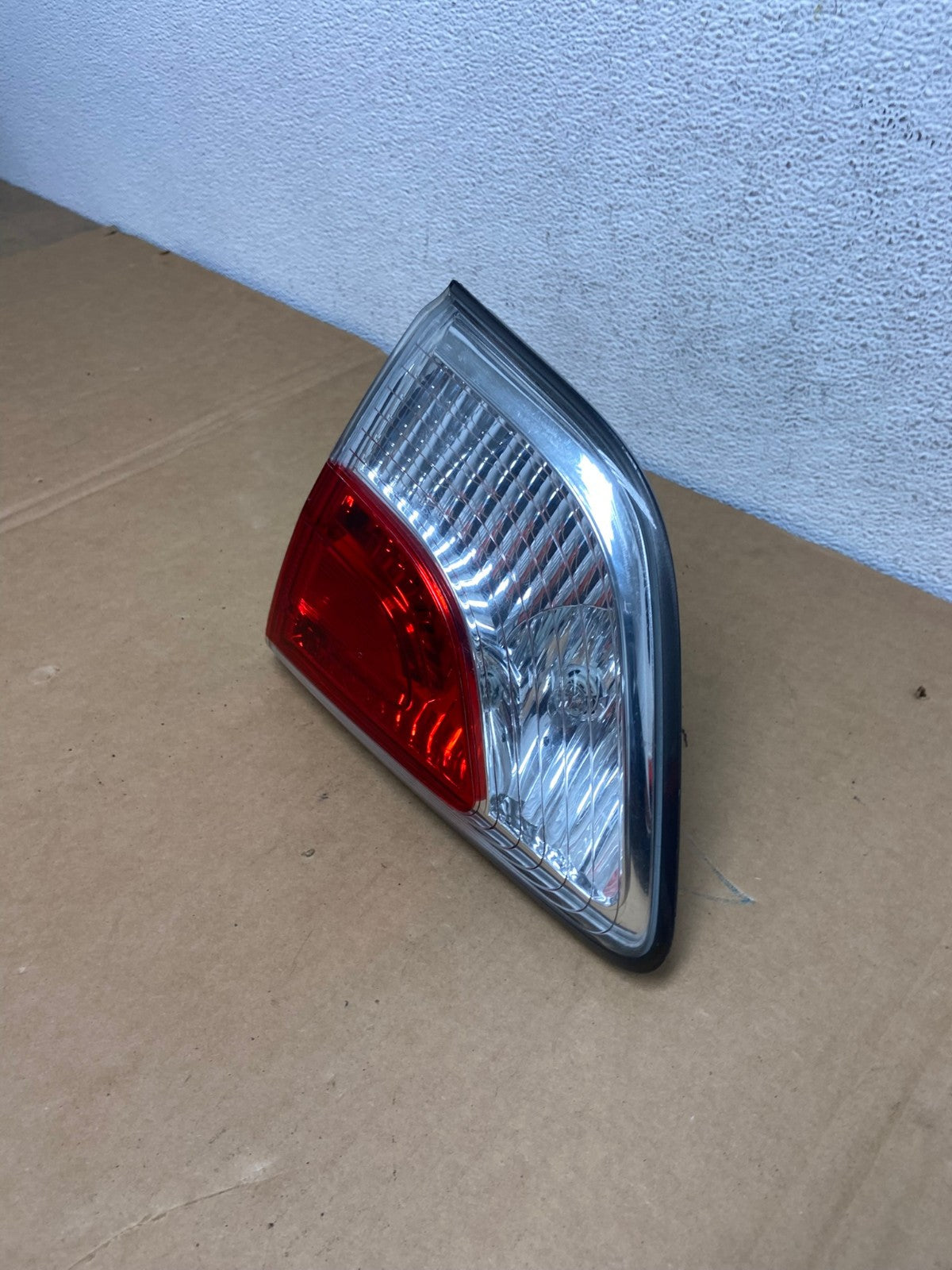 2013 to 2016 Nissan Pathfinder Right Passenger Inner Tail light AD2558 LK1