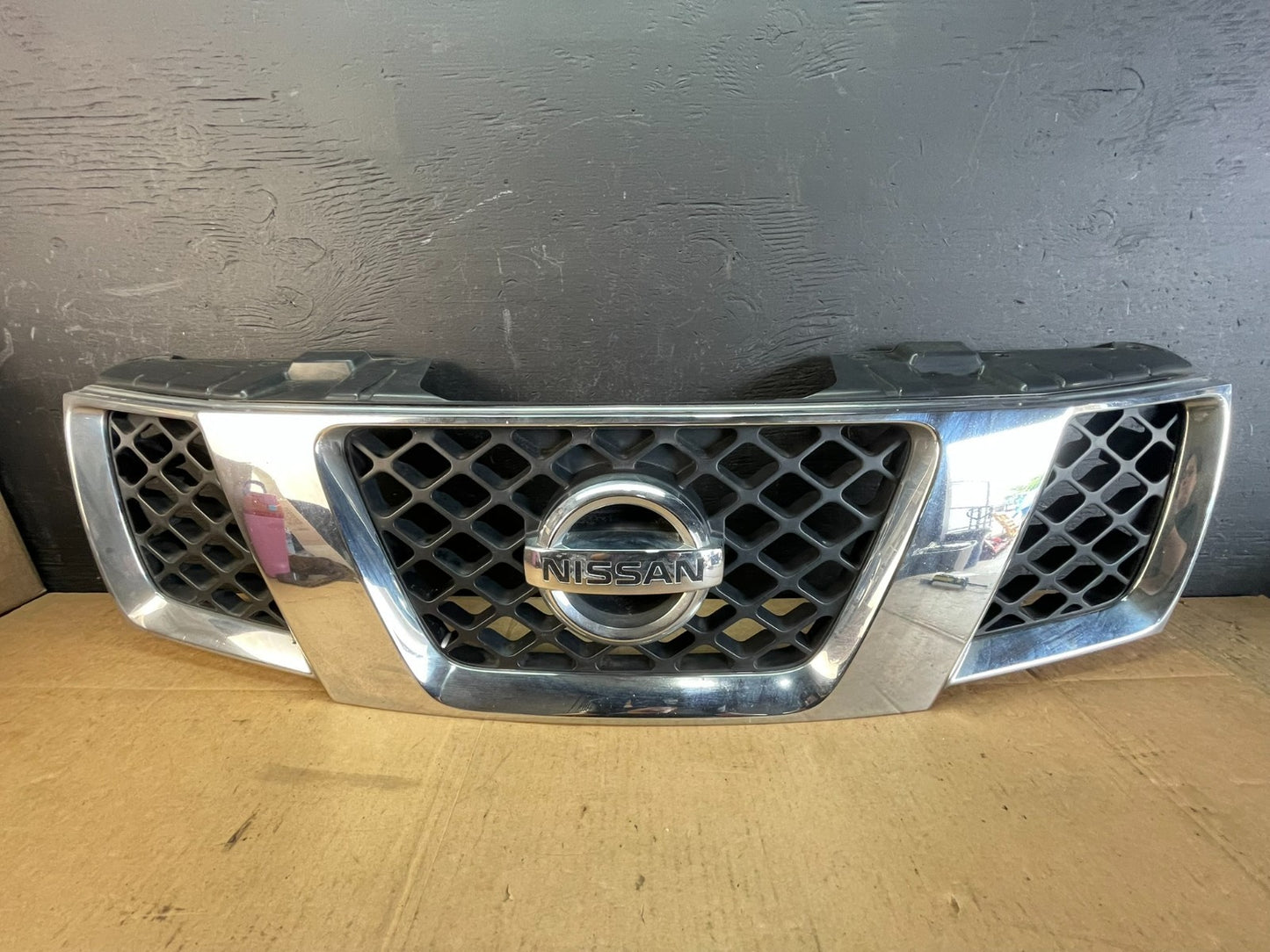 2005 2006 2007 Nissan Pathfinder Chrome Front Upper Grill Grille AC5148 DG0