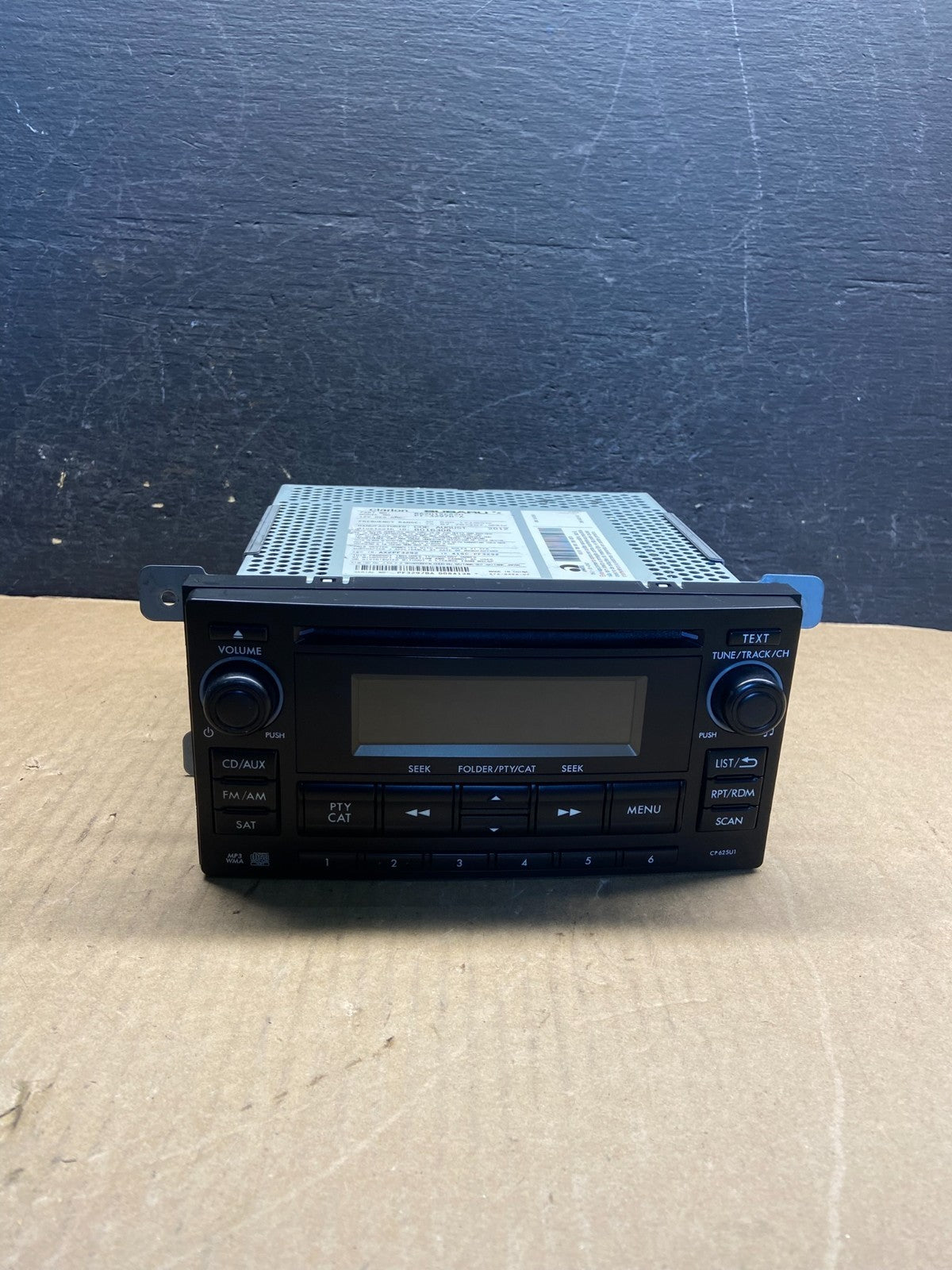 2009 to 2013 Subaru Forester Radio CD Player AUX AM/FM AF9399 DG0