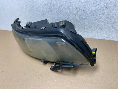 2001 to 2004 Volvo S60 Right Passenger Side Headlight Halogen AG3326 DW1