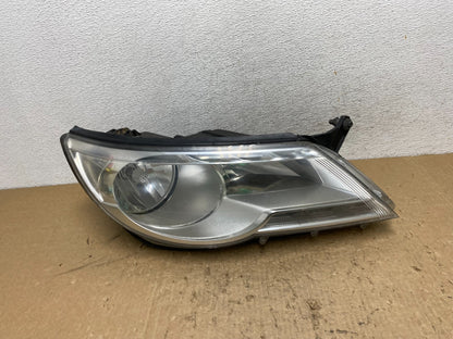 2009 to 2011 Volkswagen Tiguan Right Passenger Halogen Headlight AG1443 DW0