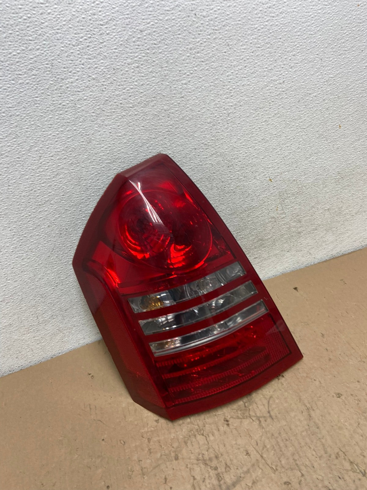 2005 2006 2007 Chrysler 300 Left Driver LH Side Tail Light AF4312 LK2