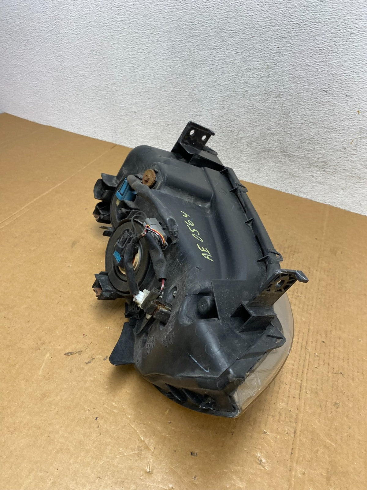 2004 2005 2006 Acura MDX Left Driver LH Headlight Halogen AE0564 DW8