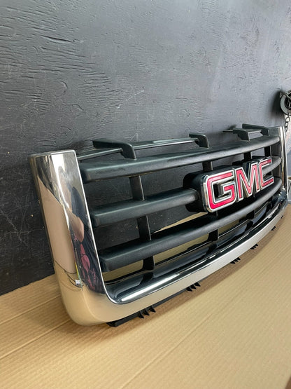 2007 to 2013 GMC Sierra 1500 Front Upper Chrome Grill Grille AE8596 DG2