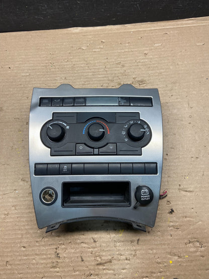 2005 2006 2007 Jeep Commander Grand Cherokee A/C Climate Control Bezel j9606 DG0