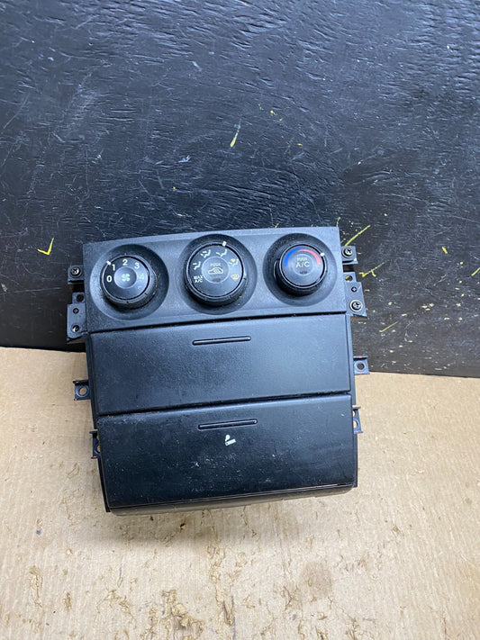 2003 to 2006 Kia Sorento Temperature AC Climate Control 97250-3E401  z9900 DG0