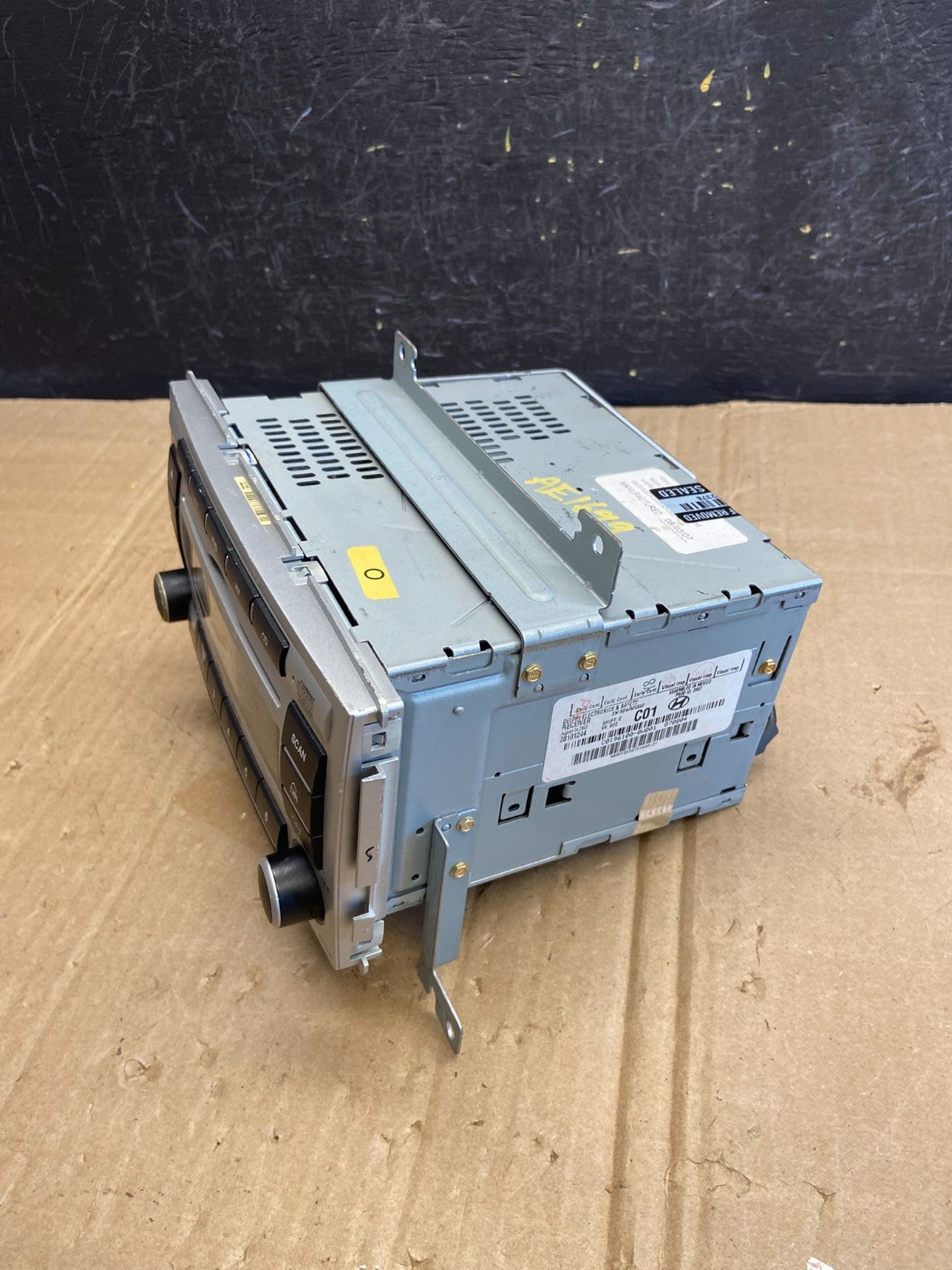 2007 2008 2009 Hyundai Santa Fe AM/FM Radio CD Player AE1699 DG4