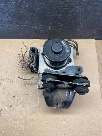 2000 2002 Mercedes ML320 ML500 Anti-Lock Brake Pump AF93471