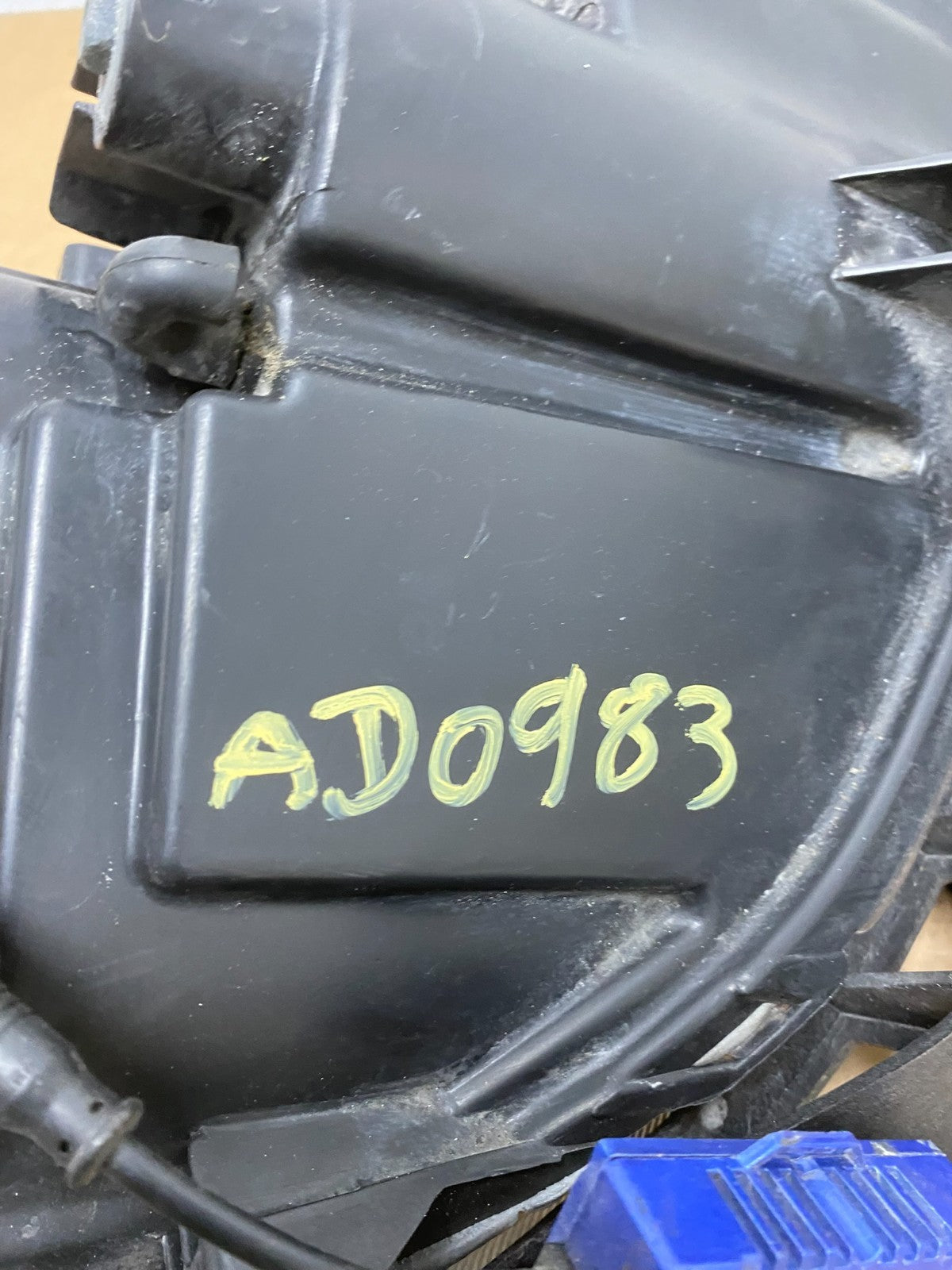 2004 to 2009 Mazda 3 Sedan Left Driver LH Side Headlight AD0983 DW11