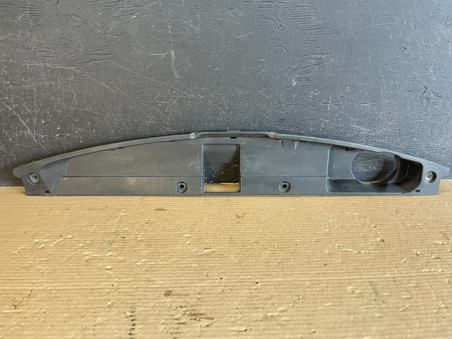 2011 to 2016 Kia Sportage Front Radiator Upper Cover Sight Shield af3518 DG0