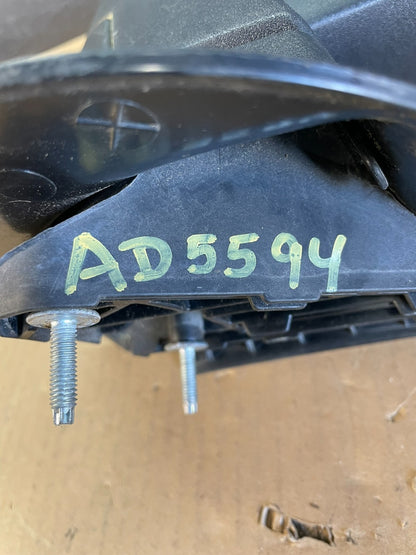 2007 - 2013 Chevrolet Silverado Sierra Right Passenger Side Mirror AD5594 DW5