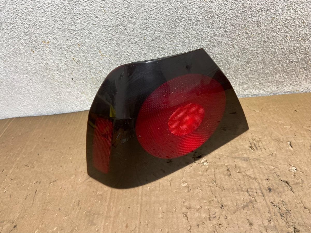 2000 - 2005 Chevrolet Impala Left Driver Lh Side Tail Light AI9209 LK0