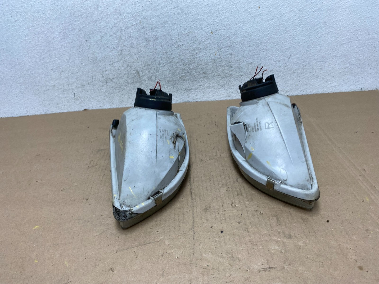 2001 2002 2003 Toyota Sienna Left+Right Side Headlights Halogen AG4669 DW13