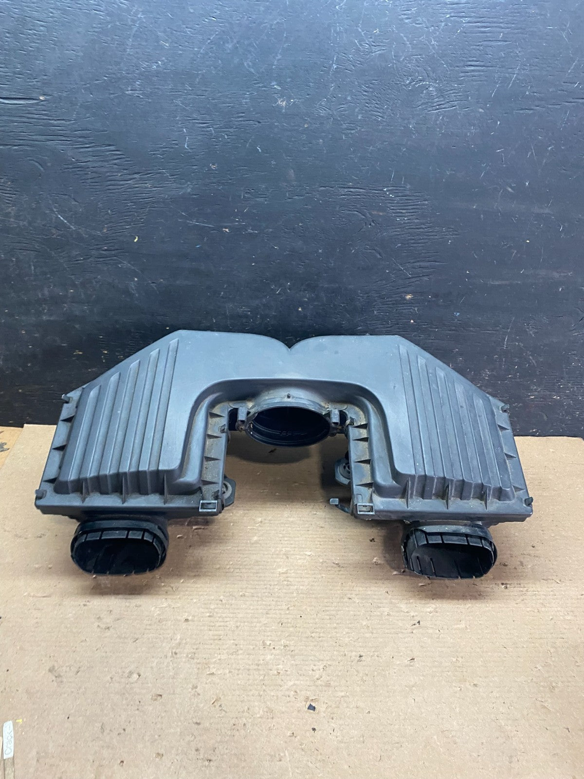 2007 to 2010 BMW E70 X5 N62 Air Intake Cleaner Filter 7548896 OEM s1427 DG1