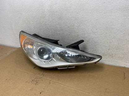 2011 - 2014 Hyundai Sonata Right Passenger Rh Side Headlight Halogen AH4001 DW2