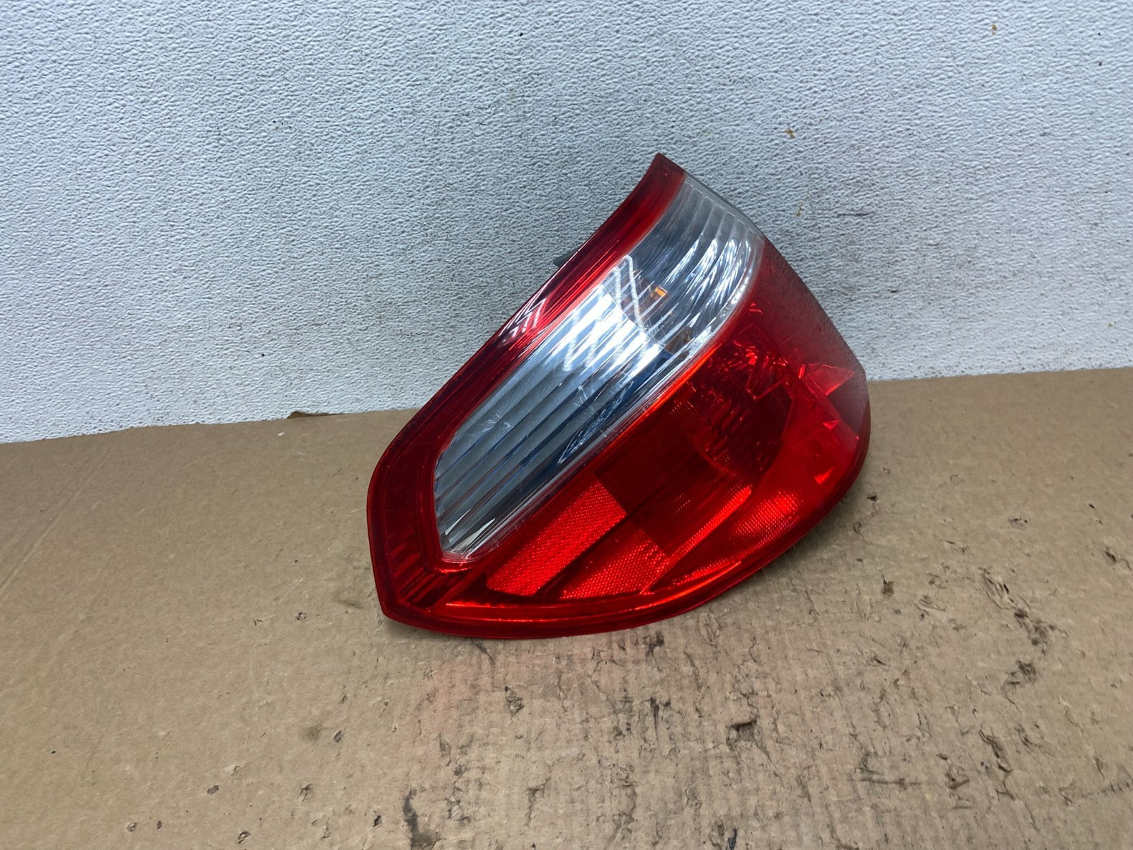 2005 2006 2007 Honda Odyssey Left Driver LH Side Tail Light AF8401 DW2
