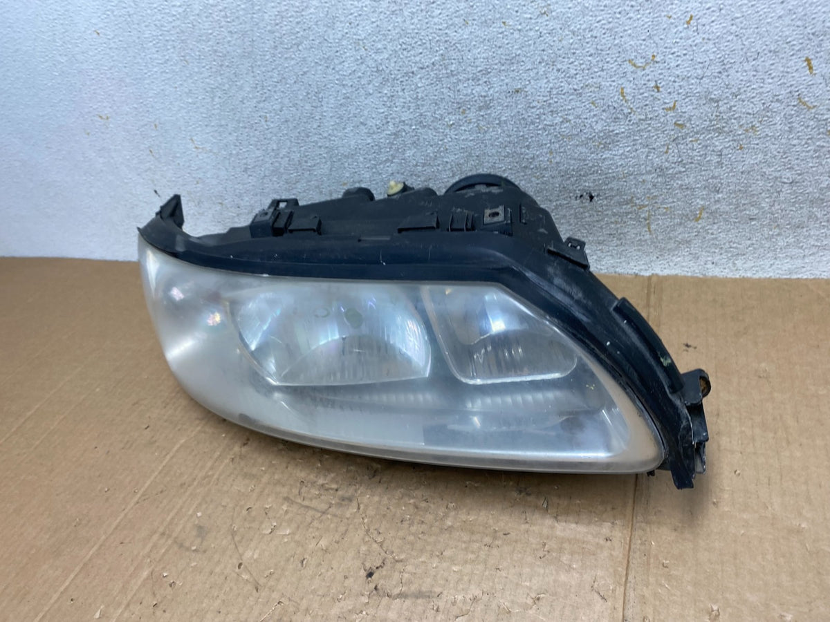 2005-2009 Volvo S60 Right Passenger RH Side Headlight AI5447 DW1