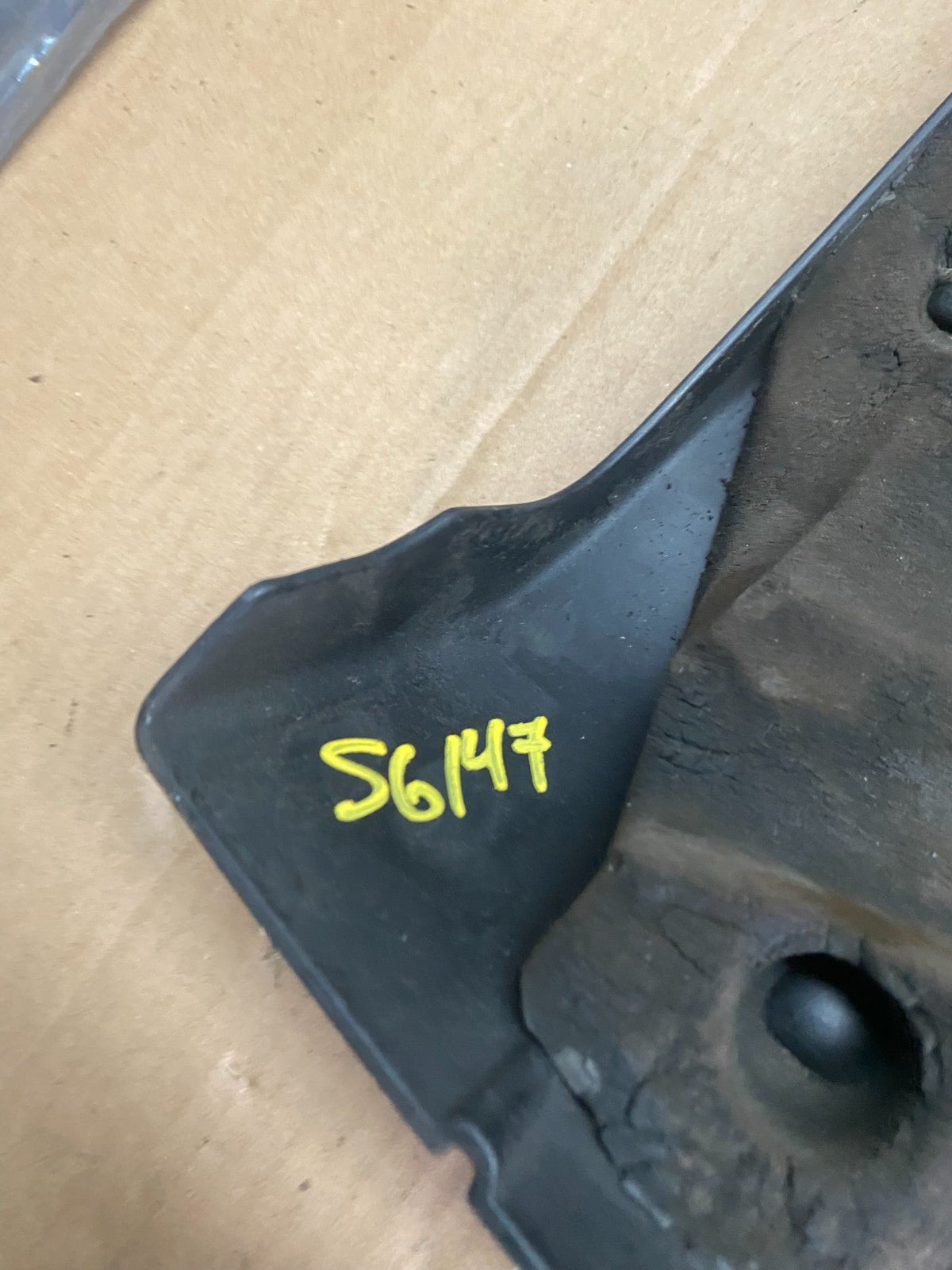 2008 - 2012 Land Rover LR2 3.2L Engine Motor Top Cover Trim Panel S6147 DG9