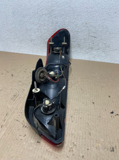 1994 1995 Ford Taurus Left Driver LH Side Tail Light AF5961 DG5