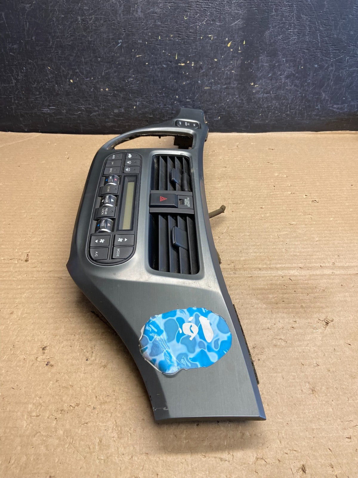 2005 to 2010 Honda Odyssey Radio Climate Control Dash Trim Bezel AH3683 DG2